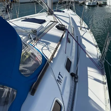 Bateau-hôtel Adrilodge&tours