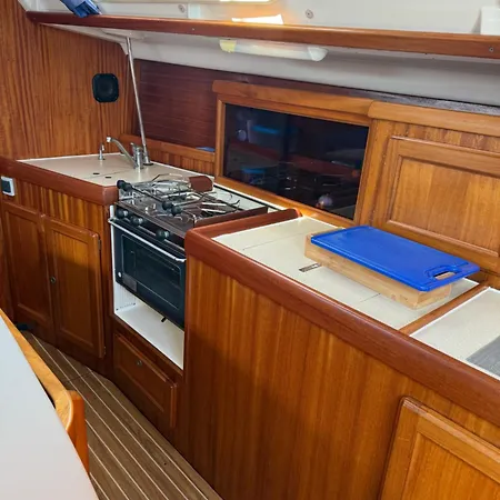 Bateau-hôtel Adrilodge&tours